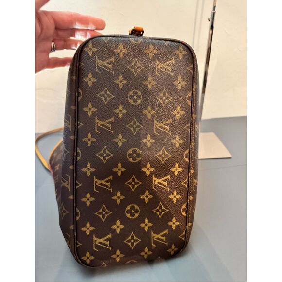 Louis Vuitton Brown and Tan Shoulder Bag - Picture 3 of 8